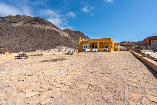 Vive en el Paraíso Natural del Cabo de Gata-Níjar, Almería - ALMERIA