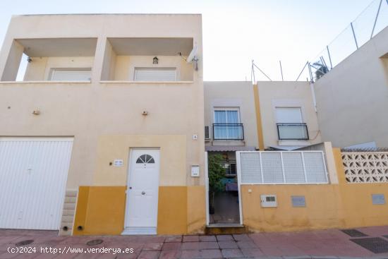  DUPLEX EN RIOJA - ALMERIA 