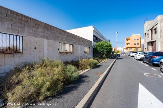 TERRENO URBANO PARA EDIFICIO DE 3 PLANTAS - SANTA CRUZ DE TENERIFE