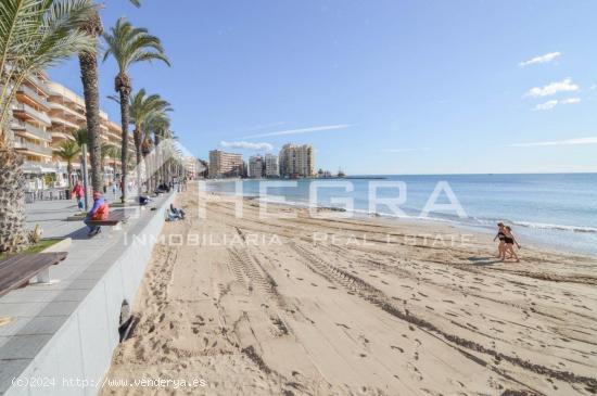 Se vende apartamento tipo estudio son piscina, orientación Sur, Playa del Cura. Torrevieja. - ALICA