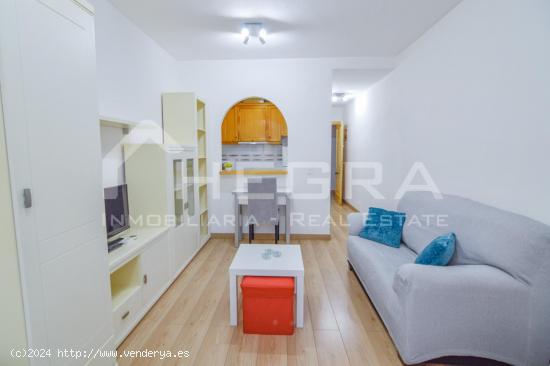 Se vende apartamento tipo estudio son piscina, orientación Sur, Playa del Cura. Torrevieja. - ALICA