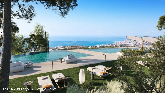 Apartamento planta baja de 2 dormitorios y 2 baños con vistas al mar. El Higuerón, Fuengirola - MA