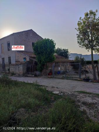 SE VENDE CASA CON TERRENO EN SAN BARTOLOME (ORIHUELA) - ALICANTE