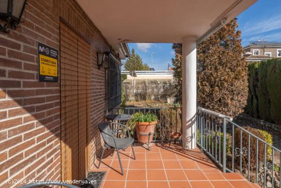 Chalet con gran terreno en los Rebites - GRANADA