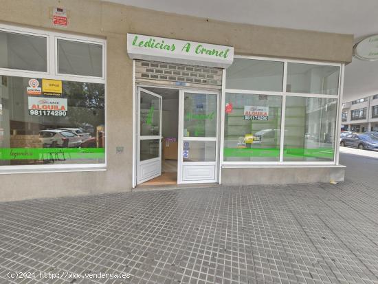 BAJO  COMERCIAL .  MUY  VISBLE  EN ZONA  MUCHO  PASO - A CORUÑA