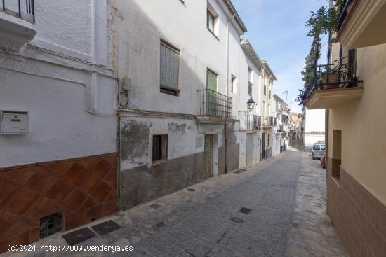 CASA EN ALHAMA - GRANADA