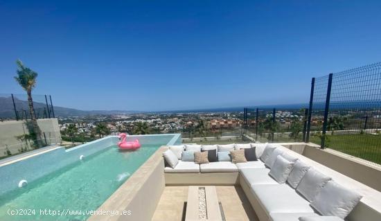 Nueva a estrenar un lujo de Villa ultra moderna con las mejores vistas - MALAGA