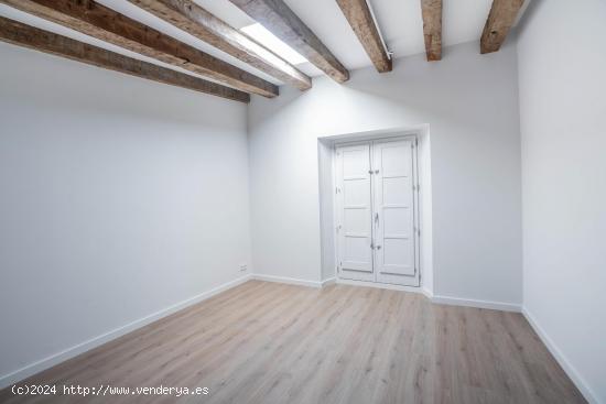 Piso reformado en El Raval - Ref. 1283 - BARCELONA