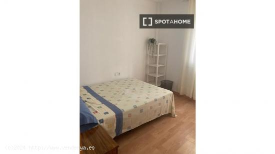 Apartamento de 3 dormitorios en alquiler en Barcelona - BARCELONA