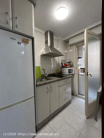 APARTAMENTO EN CALLE CHAPAPRIETA, TORREVIEJA - ALICANTE