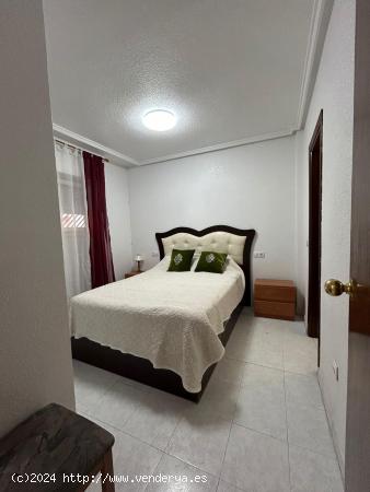 APARTAMENTO EN CALLE CHAPAPRIETA, TORREVIEJA - ALICANTE