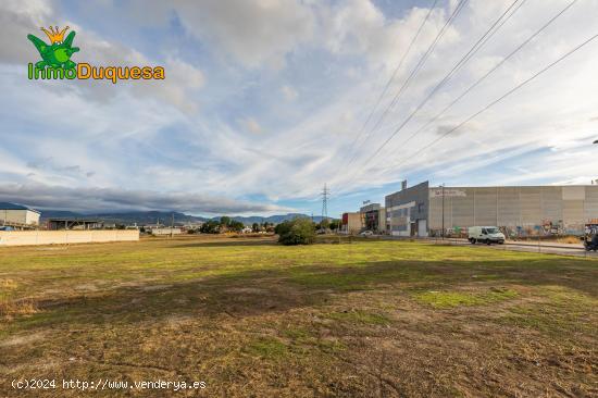 Terreno industrial Parque Comercial Albán - GRANADA