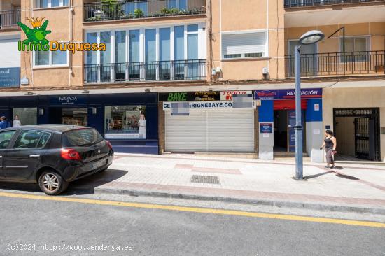 GRAN LOCAL COMERCIAL EN AVENIDA DE CERVANTES - GRANADA