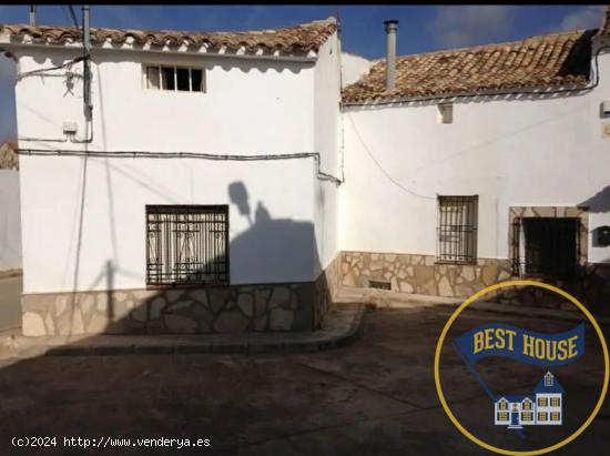 SE VENDE CASA DE PUEBLO ECONÓMICA IDEAL PARA INVERTIR - CUENCA