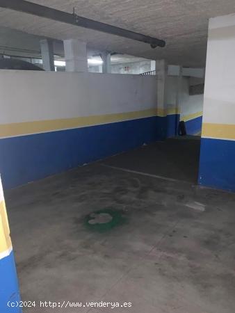  Plaza de garaje en venta en Avenida de los Derechos Humanos 84, Ávila - AVILA 