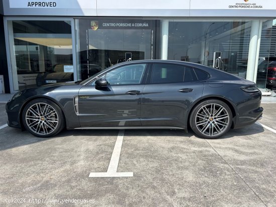 Porsche Panamera 4 E - HYBRID PLATINUM EDITION - Perillo