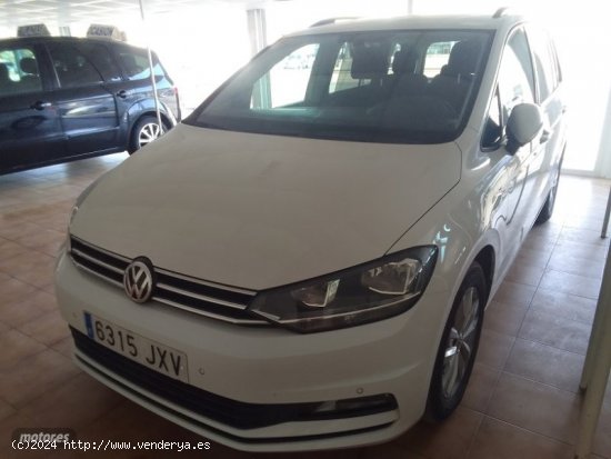 Volkswagen Touran 2.0 TDI 150 CV. de 2017 con 290.000 Km por 13.500 EUR. en Murcia