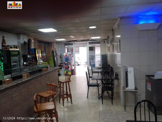 SE VENDE LOCAL EQUIPADO Y MONTADO COMO BAR EN FUNCIONAMIENTO - ALICANTE