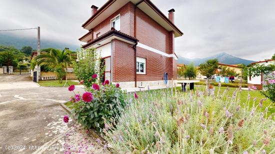 Impecable chalet con jardín y Vistas Espectaculares - BURGOS