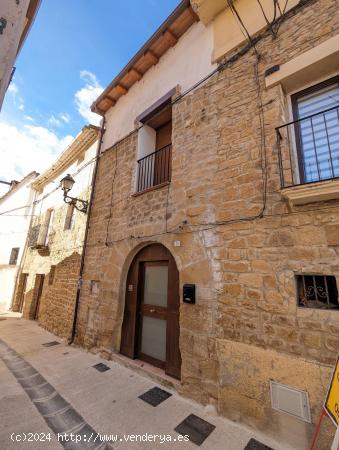 Venta  de casa en Villatuerta - NAVARRA