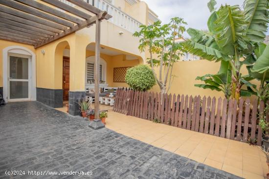 ADOSADO CON TERRAZAS Y JARDIN EN BUENAVISTA - SANTA CRUZ DE TENERIFE