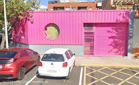  LOCAL COMERCIAL EN VENDA A IGUALADA - BARRI LES FLORS - PÀRQUING DE 393m2 - BARCELONA 