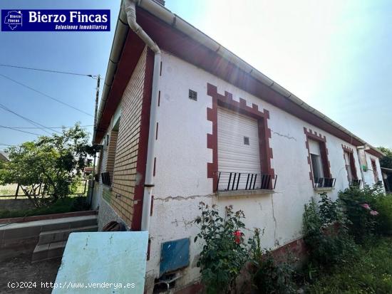 CASA CON TERRENO EN MAGAZ DE ABAJO!!! - LEON