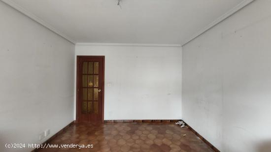 PISO PARA REFORMAR EN BARRIO DE LOS JUDIOS - LEON