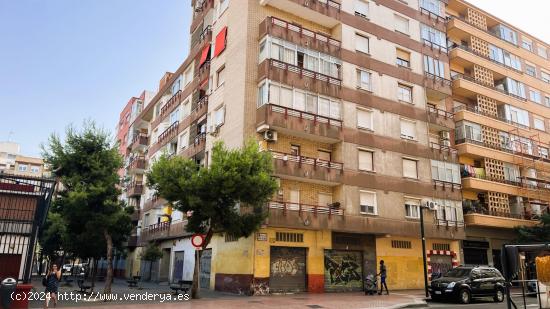 PISO en ALQUILER en ZARAGOZA - LAS FUENTES - C/ M. de GUADALUPE (REF: 00793) - ZARAGOZA