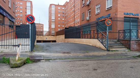  PLAZA DE GARAJE EN PLENO CORAZON DE LA COLONIA DE LOS TAXISTAS - MADRID 