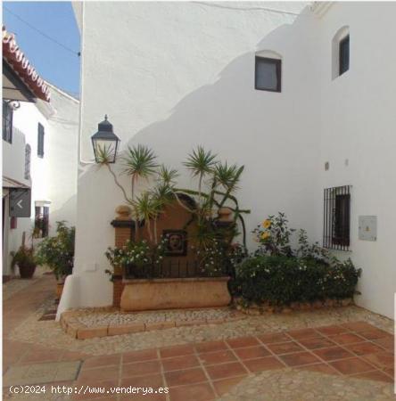 Bonita casa adosada en el centro de Fuengirola - MALAGA