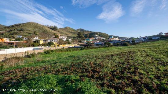 Oportunidad: Terreno Rústico con Vistas al Teide en Jardina, San Cristóbal de La Laguna - SANTA CR