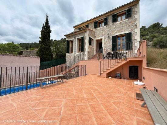 Chalet de ensueño con piscina y vistas a la Serra de Tramuntana en Alaró, Mallorca - BALEARES