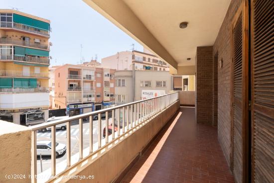 ¡Descubre tu nuevo hogar en pleno centro de Motril! - GRANADA