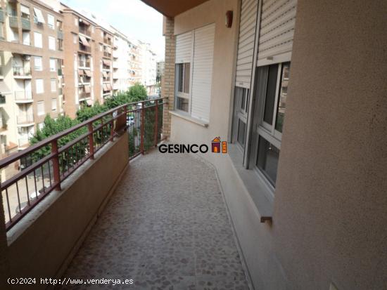 PISO EN VENTA EN ONTINYENT - UBICADO EN AMPLIA AVENIDA - VALENCIA