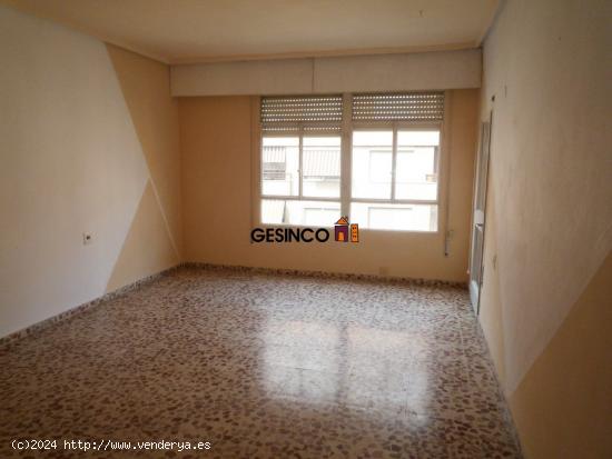 PISO EN VENTA EN ONTINYENT - UBICADO EN AMPLIA AVENIDA - VALENCIA