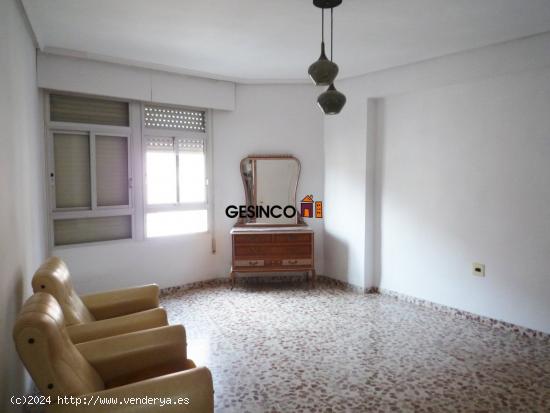 PISO EN VENTA EN ONTINYENT - UBICADO EN AMPLIA AVENIDA - VALENCIA