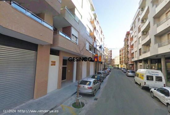 LOCAL COMERCIAL CON BUENA UBICACIÓN - VALENCIA