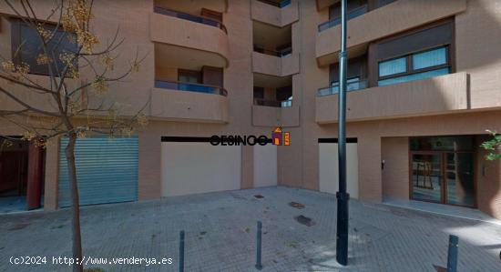 LOCAL COMERCIAL EN ALQUILER EN LA PLAZA AUSIAS MARCH - AREA 20 - VALENCIA