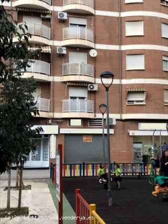 LOCAL COMERCIAL EN ALQUILER CÉNTRICO - VALENCIA