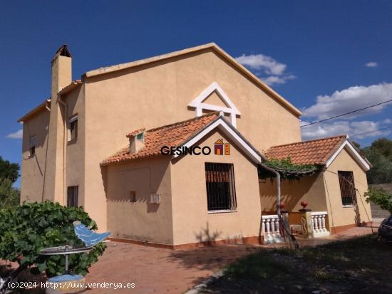  CHALET EN VENTA EN ONTINYENT - ZONA LA FAROLA - VALENCIA 