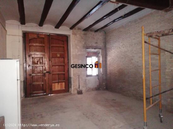 CASA MUY CÉNTRICA PARA REFORMAR EN ONTINYENT - VALENCIA