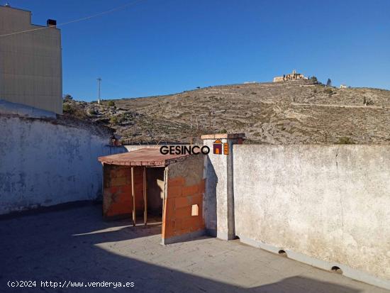 CASA EN VENTA EN BOCAIRENT - CASCO ANTIGUO - VALENCIA