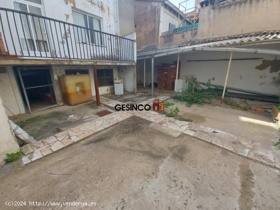 CASA SEÑORIAL EN PLENO CORAZÓN DEL CASCO HISTÓRICO - VALENCIA