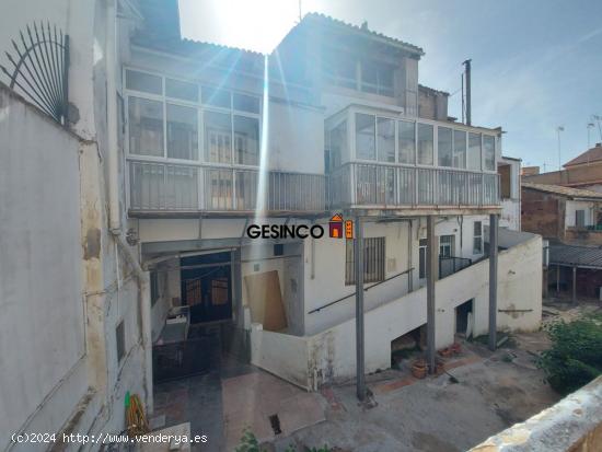 CASA SEÑORIAL EN PLENO CORAZÓN DEL CASCO HISTÓRICO - VALENCIA