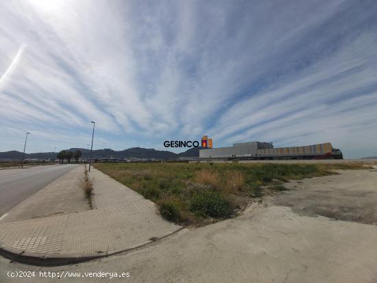  SUELO URBANO DETRÁS DEL CENTRO COMERCIAL DE XÀTIVA - VALENCIA 