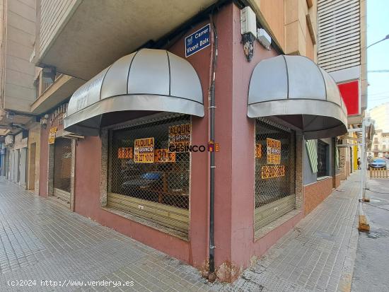 LOCAL COMERCIAL HACIENDO CHAFLÁN EN ZONA TRANSITADA - VALENCIA