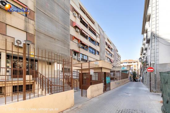 Venta de piso en Granada (Zona Centro-Sagrario) - GRANADA