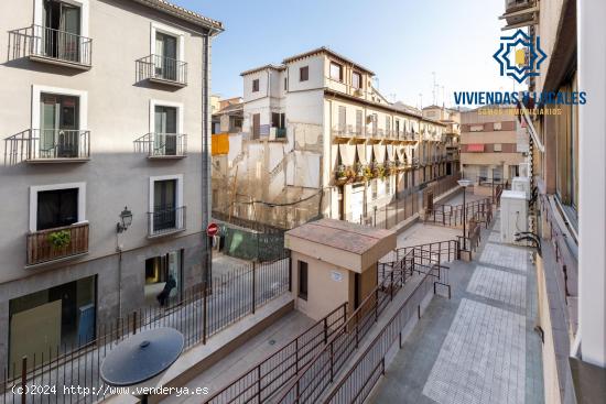 Venta de piso en Granada (Zona Centro-Sagrario) - GRANADA