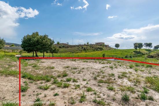  Estupenda parcela en el Campo de Golf  Sana Clara en Otura - GRANADA 